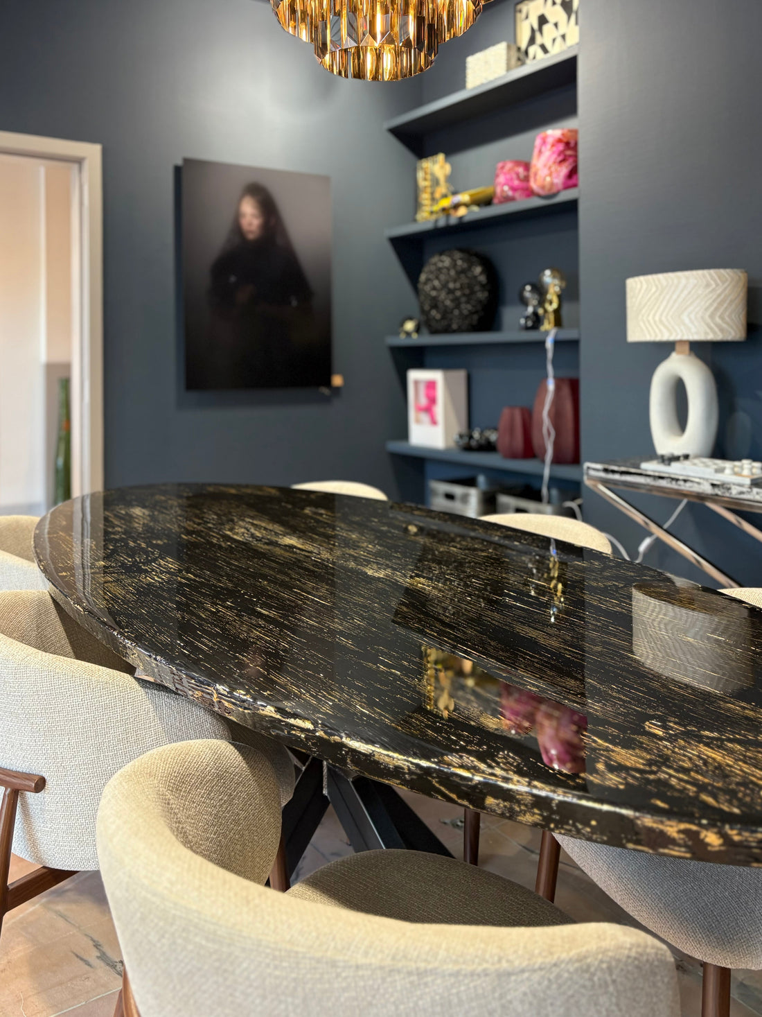 Discover the Art of Bespoke Masterpieces: The Ultimate Dining Table Experience - Leonardo Gravina 