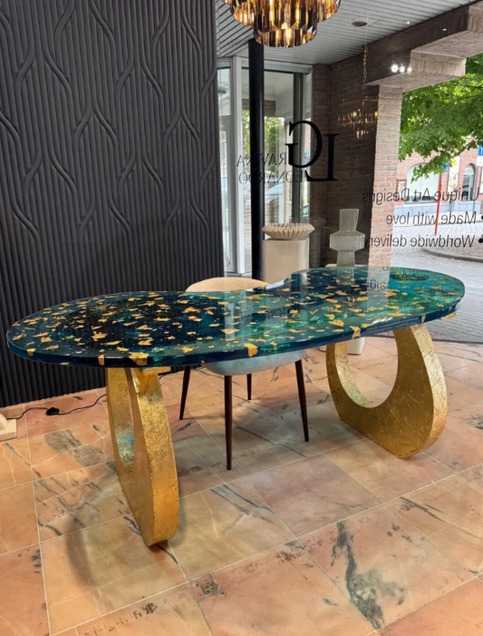 Bespoke Dining Table | Transparant Blue | Galaxy