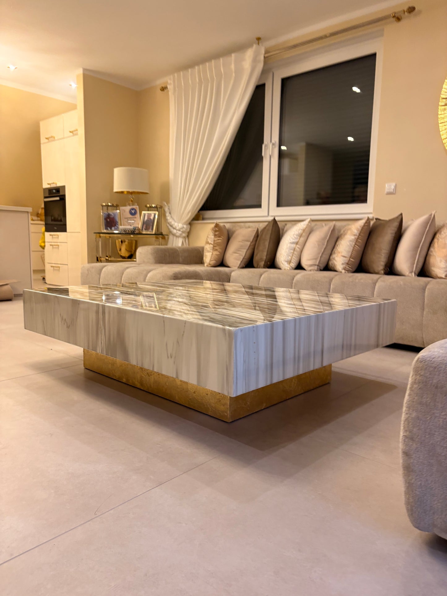 Custom Gold Cloudy Luxury Resin Coffee Table – 140x110xH40cm
