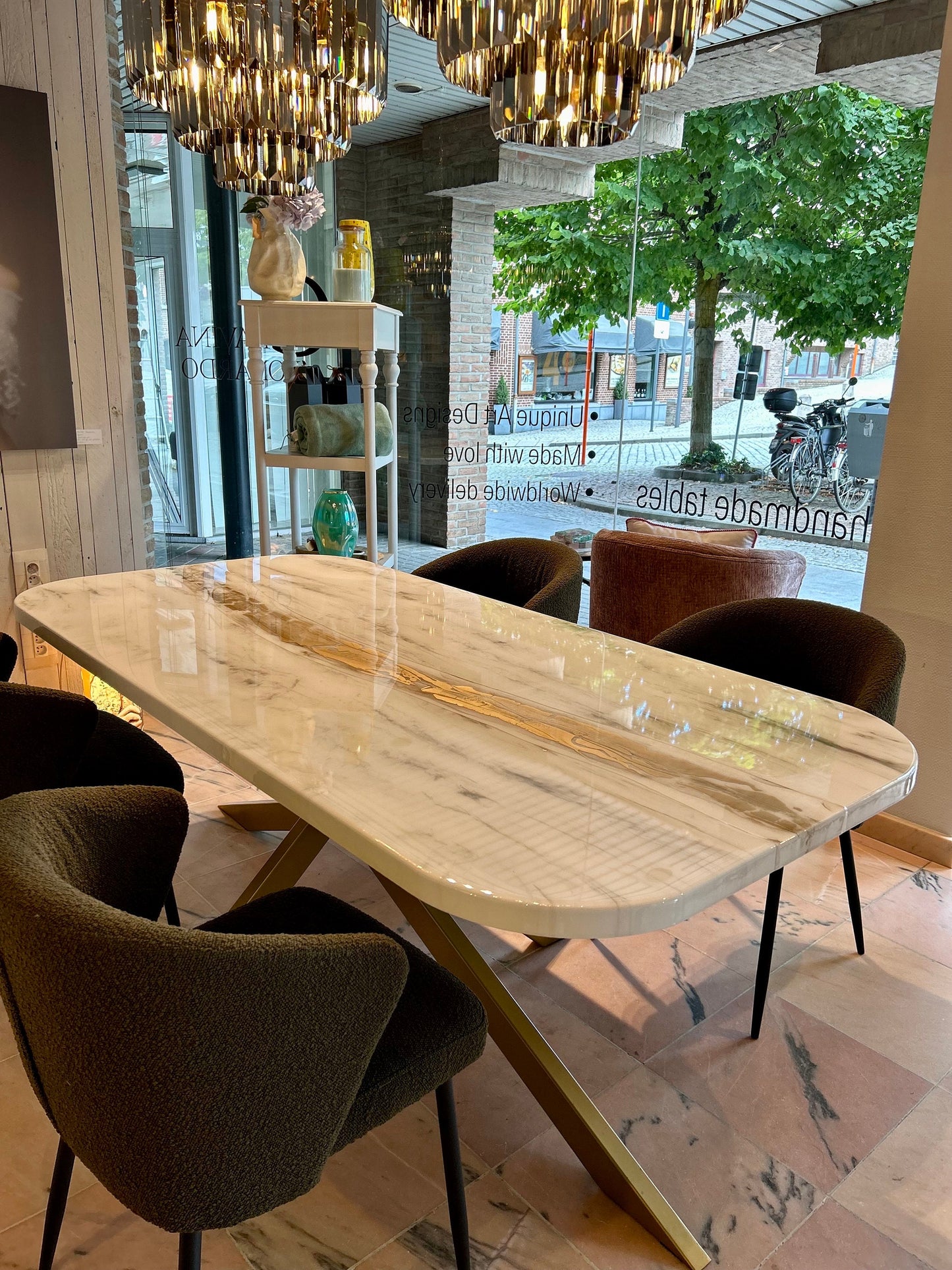 Rounded Corners Dining Table | Grey Marble Pattern | Gold River